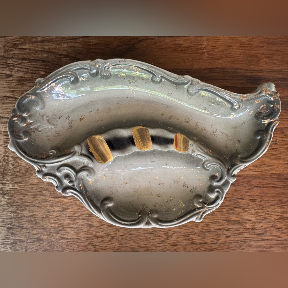 ANTIQUE ASHTRAY